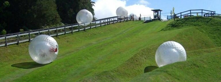 Land Zorb.